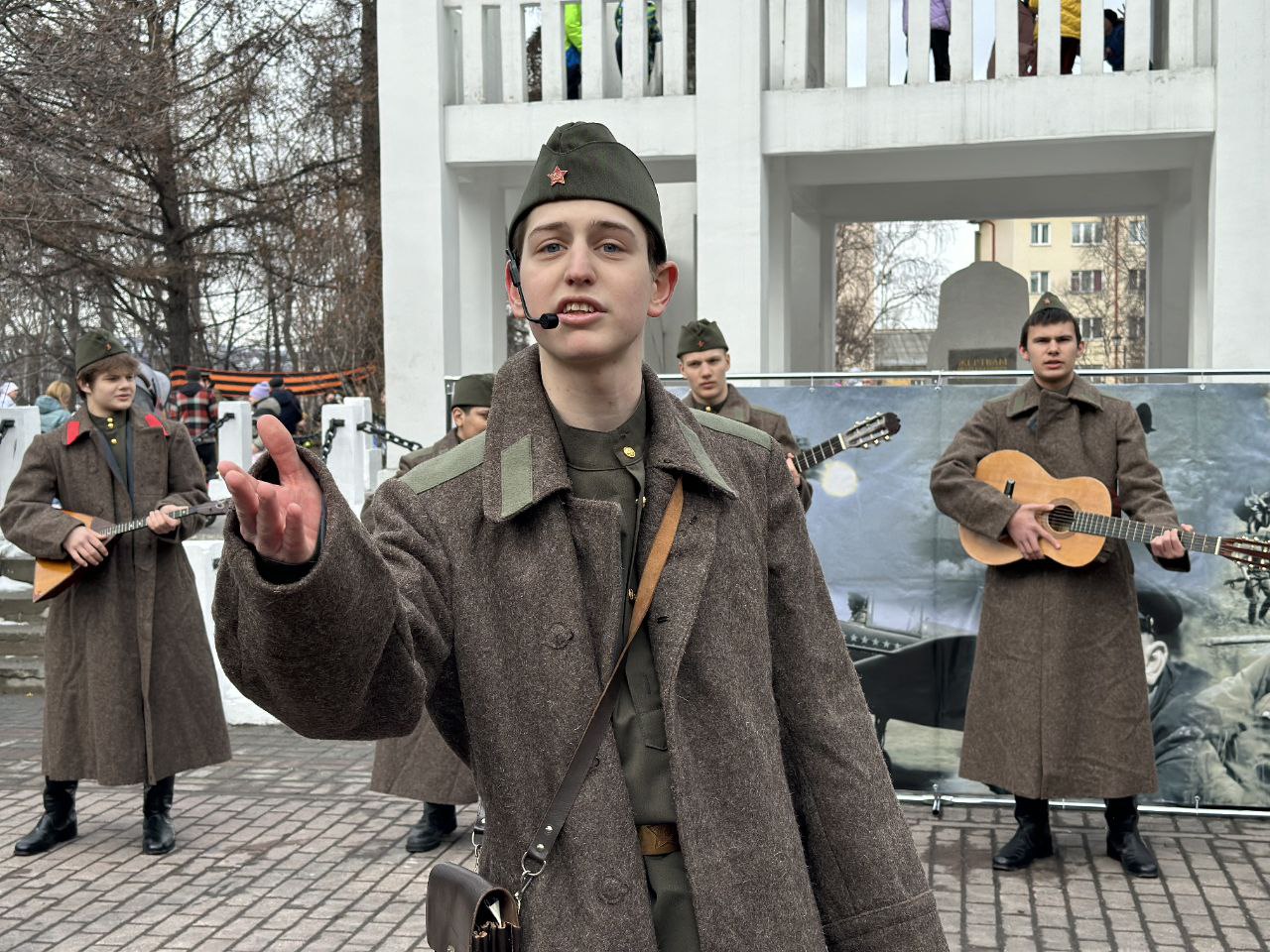 9  мая гимназисты стали  участниками   уникального городского проекта  школьников города &amp;quot;Картинки прошедшей войны&amp;quot;..
